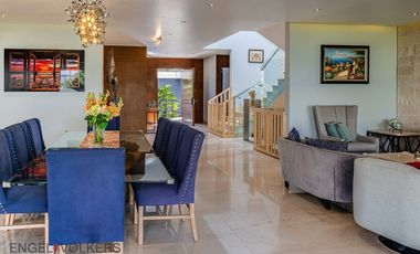 Exclusiva Casa en Venta en Lomas de Tecamachalco.