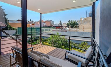 Exclusiva Casa en Venta en Lomas de Tecamachalco.