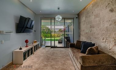 Exclusiva Casa en Venta en Lomas de Tecamachalco.