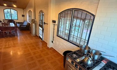 ¡Se vende hermosa casa con vista al Rio!