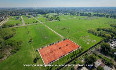 Lotes en venta de 450m2 ubicados en el Barrio Saint Joseph - Longchamps