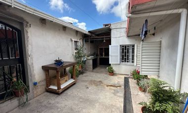 VENTA-CASA 3 DORMITORIOS-156 M2-A. COMEDERO