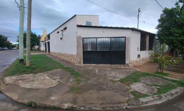 VENTA-CASA 3 DORMITORIOS-156 M2-A. COMEDERO