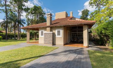 VENTA EN LA TATENGUITA-4 DORM-PISCINA-QUINCHO