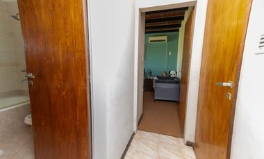 VENTA EN LA TATENGUITA-4 DORM-PISCINA-QUINCHO