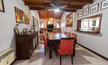 VENTA EN LA TATENGUITA-4 DORM-PISCINA-QUINCHO