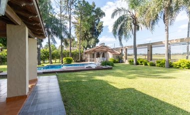VENTA EN LA TATENGUITA-4 DORM-PISCINA-QUINCHO