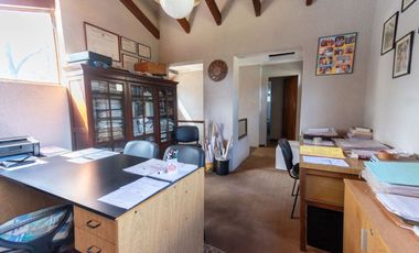 VENTA EN LA TATENGUITA-4 DORM-PISCINA-QUINCHO