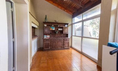 VENTA EN LA TATENGUITA-4 DORM-PISCINA-QUINCHO