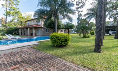 VENTA EN LA TATENGUITA-4 DORM-PISCINA-QUINCHO