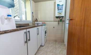 VENTA EN LA TATENGUITA-4 DORM-PISCINA-QUINCHO