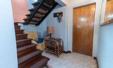 VENTA EN LA TATENGUITA-4 DORM-PISCINA-QUINCHO