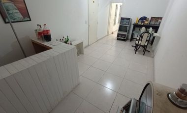 VENTA COCHERA TECHADA CERRADA VILLA BALLESTER