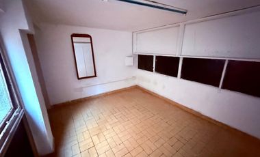 VENTA LOCAL LANUS PERMUTA