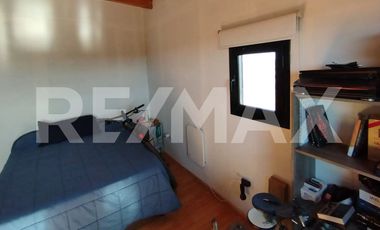CASA ELEVADA 2 DORMITORIOS CHOCON MEDIO 