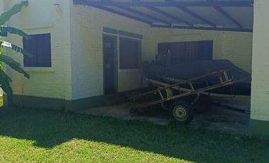 Casa con salida al río en Arroyo Leyes | Venta