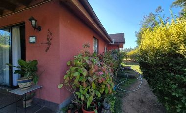 Casa en Venta en Sector La Marina, Lago Machicura, Colbún
