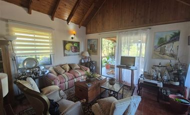 Casa en Venta en Sector La Marina, Lago Machicura, Colbún