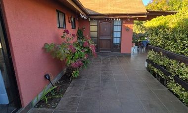 Casa en Venta en Sector La Marina, Lago Machicura, Colbún