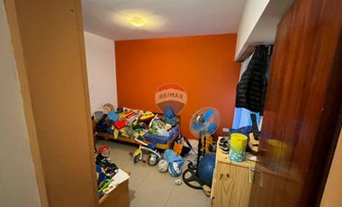 CASA EN VENTA 4 AMB CON COCHERA Y QUINCHO
