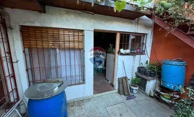 CASA EN VENTA 4 AMB CON COCHERA Y QUINCHO