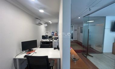 Oficina en Arriendo en El Golf, Santiago