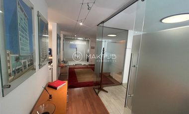 Oficina en Arriendo en El Golf, Santiago