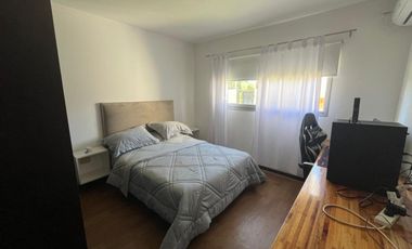 CASA EN VENTA VILLA DEL PLATA 4 DORMITORIOS