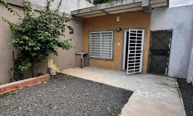 DOS DPTOS.  EN VENTA SOBRE EL MISMO TERRENO