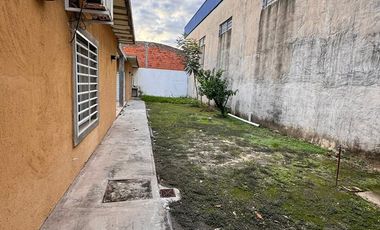 DOS DPTOS.  EN VENTA SOBRE EL MISMO TERRENO