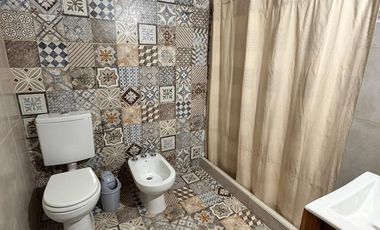 DOS DPTOS.  EN VENTA SOBRE EL MISMO TERRENO