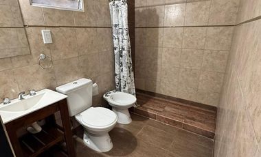 DOS DPTOS.  EN VENTA SOBRE EL MISMO TERRENO