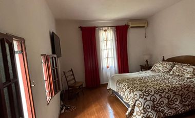 CASA EN VENTA 3 DORM. CON PILETA EN VILLA NUEVA