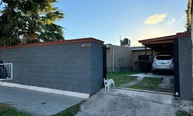 CASA EN VENTA 3 DORM. CON PILETA EN VILLA NUEVA