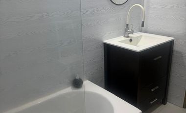Casa 4 ambiente en venta en Sicardi con pileta