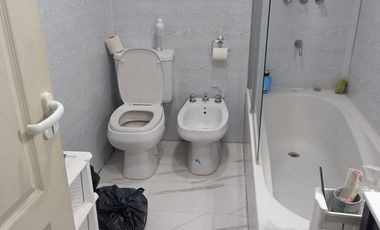 Casa 4 ambiente en venta en Sicardi con pileta