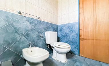 CASA EN VENTA DE 2 DORMITORIOS EN SICARDI