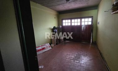 VENTA CASA 5 DORMITORIOS CON PILETA  B°MANZANAR