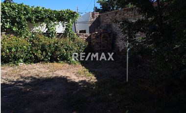 CASA EN VENTA CON QUINCHO + DEPTO - CATRIEL