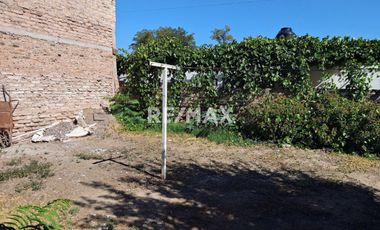 CASA EN VENTA CON QUINCHO + DEPTO - CATRIEL