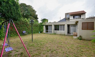 CASA EN VENTA EN LA PLATA 2 DORMITORIOS QUINCHO