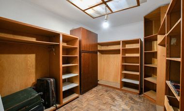 CASA EN VENTA EN LA PLATA 3 DORMITORIOS COCHERA