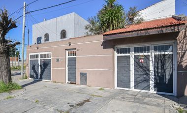 CASA EN VENTA EN LA PLATA 3 DORMITORIOS COCHERA