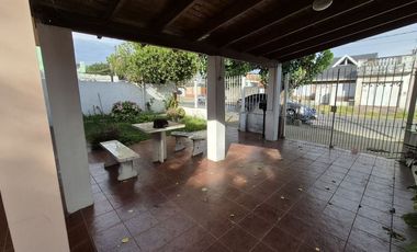 VENTA CASA 3 AMB, COCHERA QUINCHO TERRAZA