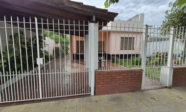 VENTA CASA 3 AMB, COCHERA QUINCHO TERRAZA