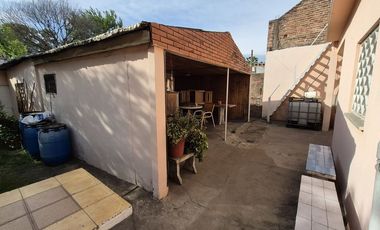 VENTA CASA 3 AMB, COCHERA QUINCHO TERRAZA