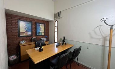 VENTA OFICINA 46M2 CENTRO DE CASERO -OPORTUNIDAD-