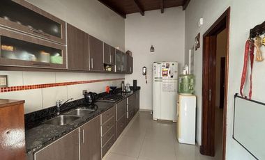 CASA EN VENTA EN BRAGADO