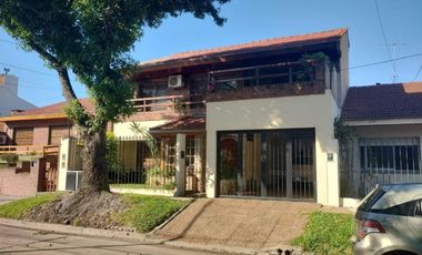 VENTA CASA MULTIFAMILIAR - Zona Villa Adelina