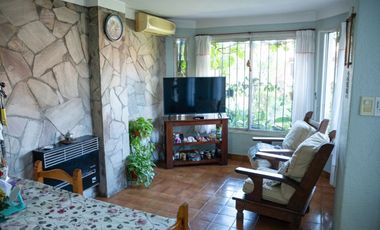 VENTA CASA MULTIFAMILIAR - Zona Villa Adelina